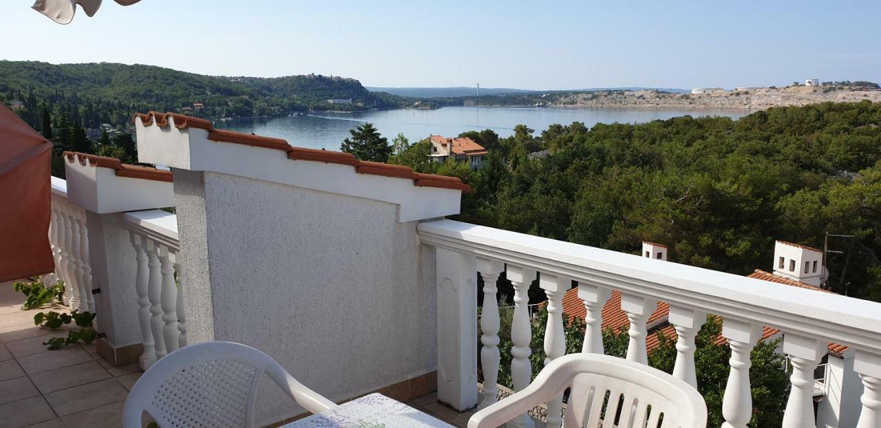 Apartments Vila Lavanda Омишаль Екстер'єр фото